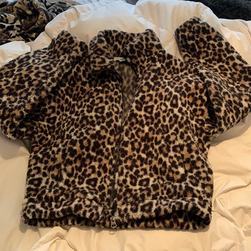 Leopard cropped jacket